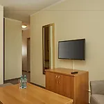 H+ Ξενοδοχείο 3*
