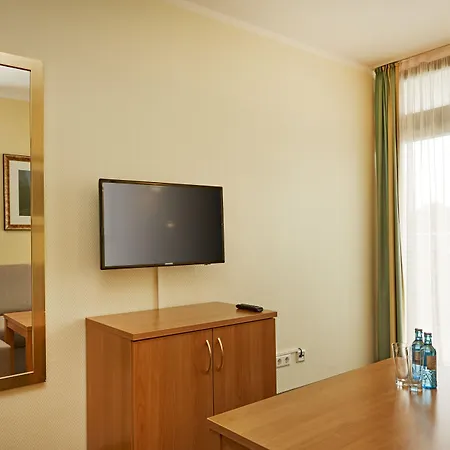 H+ Ξενοδοχείο