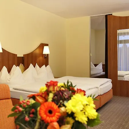 H+ Ξενοδοχείο